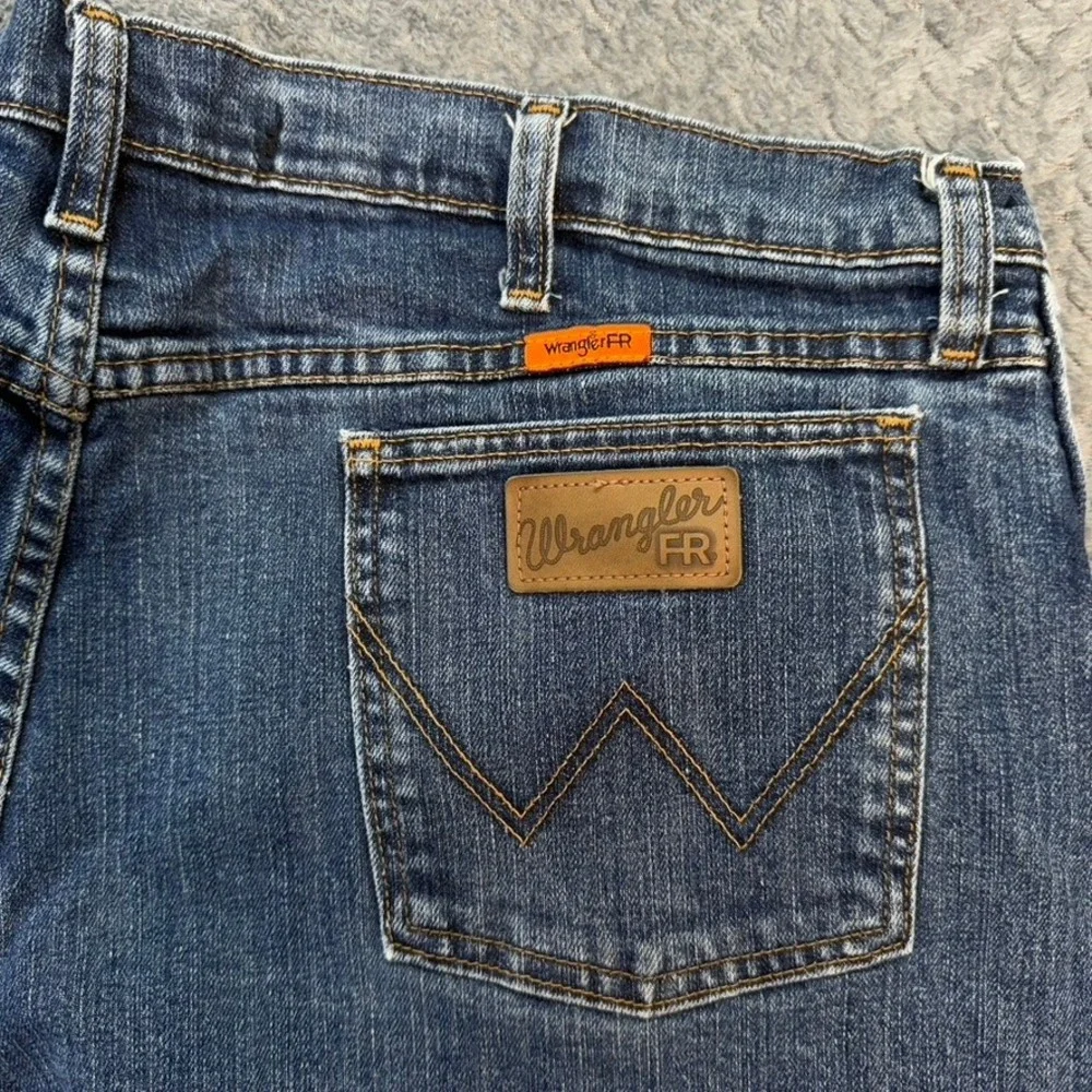 Wrangler FR Jeans Mens 40x29 Blue Straight Leg Advanced Comfort Flame Resistant